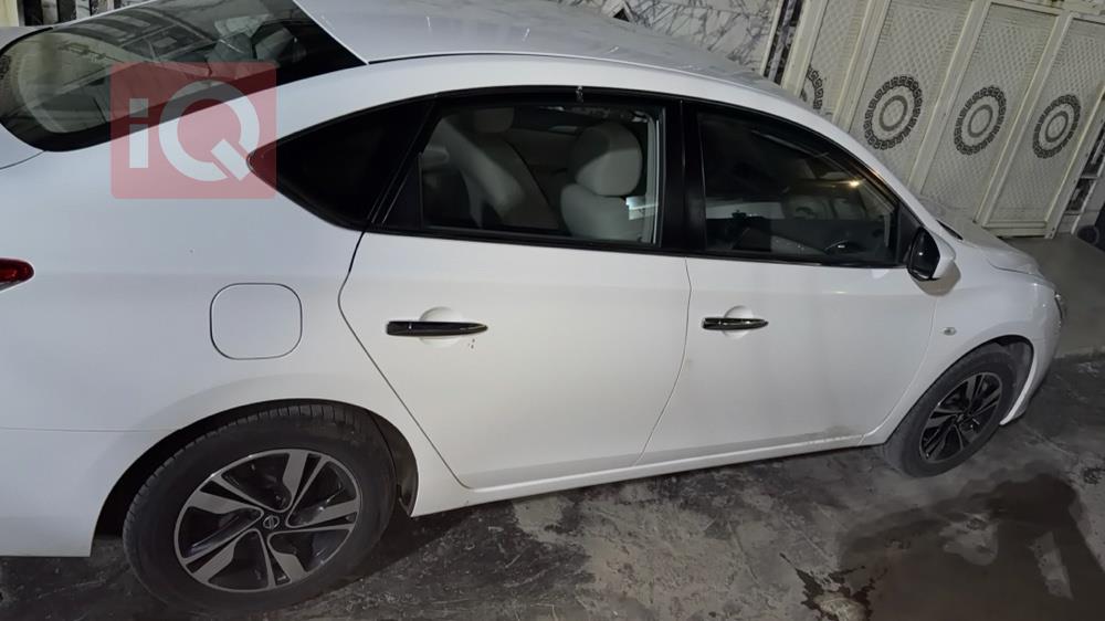 نيسان سنترا